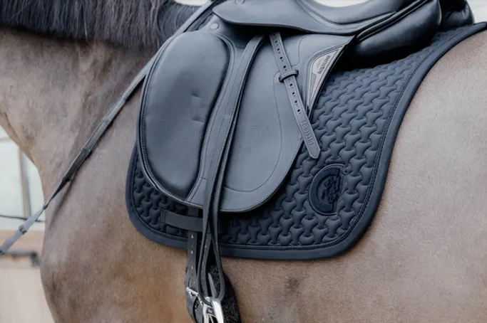 Kentuckyge Saddle Pad Plaited 3D Logo Dressage