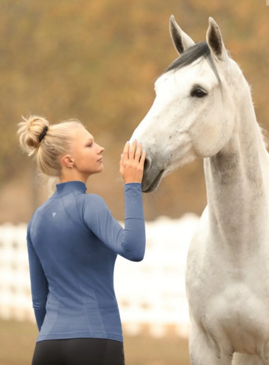 Anique Signature Sun Shirt Rain