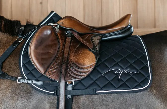 Dy'on Diamond Saddle Pad show jumping