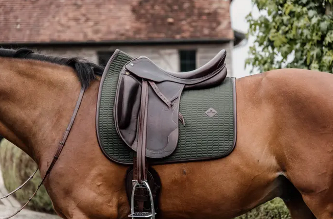 Kentucky Saddle Pad Color Edition Leather dressage