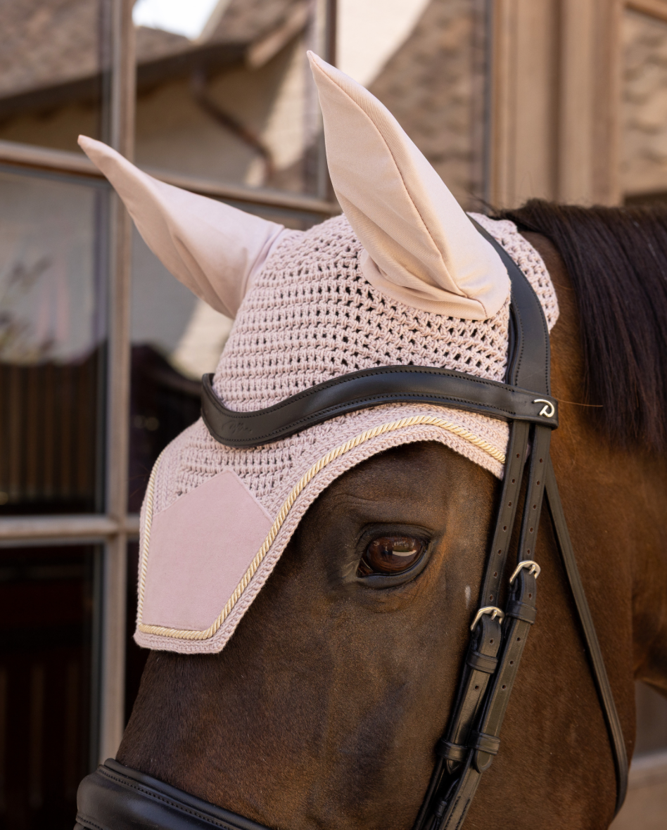 ear bonnet velvet soft rose