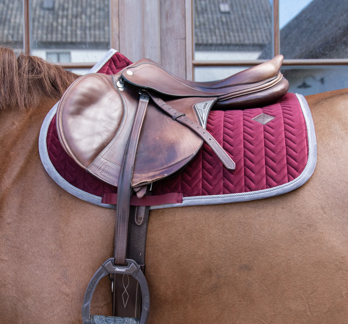 Kentucky Saddle Pad Velvet Contrast show jumping