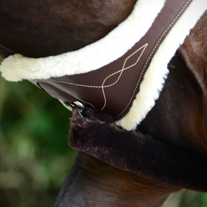 Kentucky Sheepskin Anatomic Girth Cover